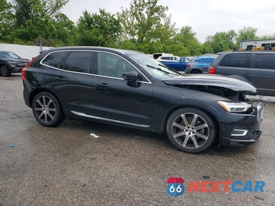 Czwarte zdjęcie samochodu z boku: 2018 VOLVO XC60 T6 VIN:LYVA22RLXJB106032 - miniatura