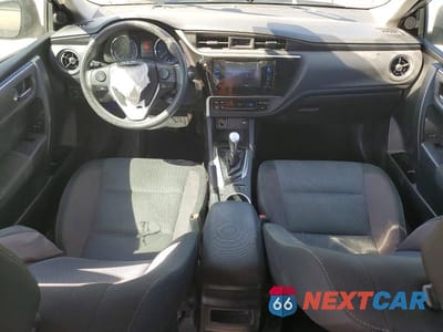 Zdjęcie 8 z 12 samochodu: 2018 TOYOTA COROLLA LE VIN:2T1BURHE8JC011255 - miniatura