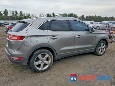 Trzecie zdjęcie samochodu z tyłu: 2016 LINCOLN MKC PREMIERE VIN:5LMCJ1D91GUJ11631 - miniatura