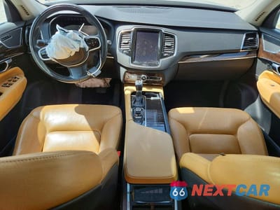 Zdjęcie 8 z 12 samochodu: 2016 VOLVO XC90 T6 VIN:YV4A22PK7G1015291 - miniatura