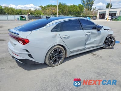 Trzecie zdjęcie samochodu z tyłu: 2022 KIA K5 GT LINE VIN:5XXG64J22NG155790 - miniatura