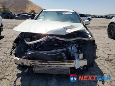 Piąte zdjęcie samochodu w środku: 2018 MERCEDES-BENZ CLA 250 VIN:WDDSJ4EB0JN578424 - miniatura