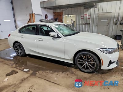 Czwarte zdjęcie samochodu z boku: 2020 BMW 330XI VIN:3MW5R7J01L8B38236 - miniatura