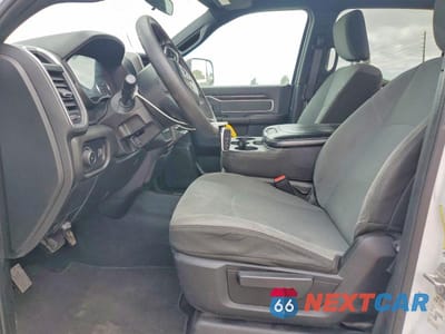 Zdjęcie 7 z 12 samochodu: 2021 RAM 3500 BIG HORN VIN:3C63RRHL0MG513974 - miniatura