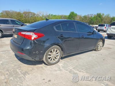 Trzecie zdjęcie samochodu z tyłu: 2016 KIA FORTE LX VIN:KNAFX4A6XG5483751 - miniatura