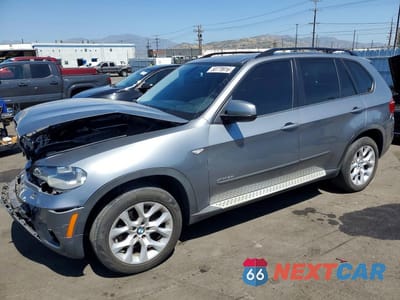 2012 BMW X5 XDRIVE35I 5UXZV4C58CL765644 - główne zdjęcie licytacji z USA - miniatura
