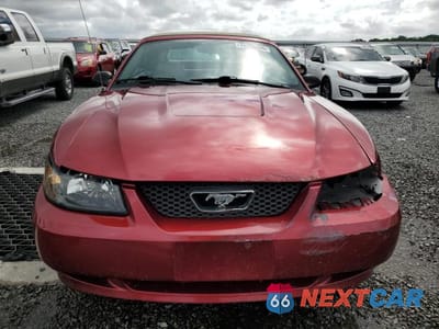 Piąte zdjęcie samochodu w środku: 2003 FORD MUSTANG V6 COUPE VIN:1FAFP44463F450057 - miniatura