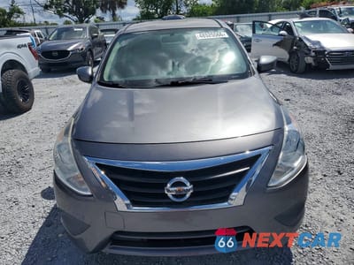 Piąte zdjęcie samochodu w środku: 2016 NISSAN VERSA 1.6 S PLUS VIN:3N1CN7AP2GL859464 - miniatura