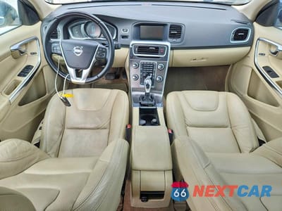 Zdjęcie 8 z 12 samochodu: 2014 VOLVO S60 T5 VIN:YV1612FS5E2278863 - miniatura