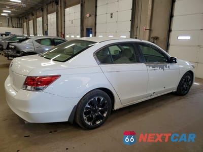 Trzecie zdjęcie samochodu z tyłu: 2010 HONDA ACCORD EXL VIN:1HGCP2F8XAA020092 - miniatura