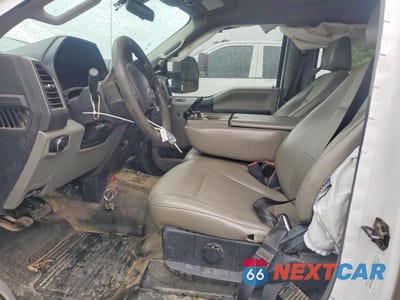 Zdjęcie 6 z 11 samochodu: 2020 FORD F550 SUPER DUTY VIN:1FD0W5GT7LED97446 - miniatura