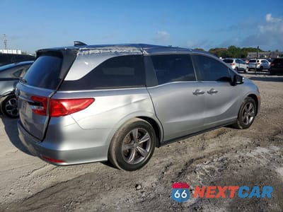 Trzecie zdjęcie samochodu z tyłu: 2021 HONDA ODYSSEY EX VIN:5FNRL6H54MB043166 - miniatura