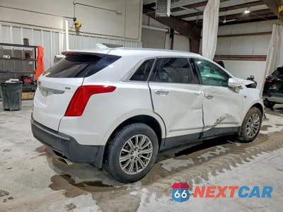Trzecie zdjęcie samochodu z tyłu: 2017 CADILLAC XT5 LUXURY VIN:1GYKNDRS5HZ157627 - miniatura
