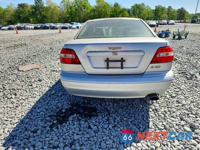 Zdjęcie 6 z 12 samochodu: 2004 VOLVO S40 1.9T VIN:YV1VS275X4F034523 - miniatura