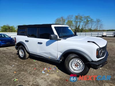 Czwarte zdjęcie samochodu z boku: 2021 FORD BRONCO BASE VIN:1FMDE5BH2MLA73549 - miniatura