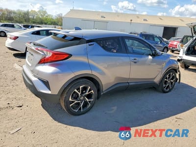 Trzecie zdjęcie samochodu z tyłu: 2020 TOYOTA C-HR XLE VIN:NMTKHMBX8LR104870 - miniatura