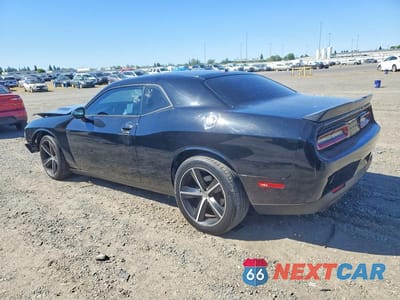 Drugie zdjęcie samochodu z przodu: 2015 DODGE CHALLENGER SXT VIN:2C3CDZAG6FH718677 - miniatura