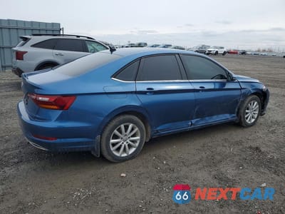 Trzecie zdjęcie samochodu z tyłu: 2019 VOLKSWAGEN JETTA SEL PREMIUM VIN:3VWG57BUXKM002571 - miniatura