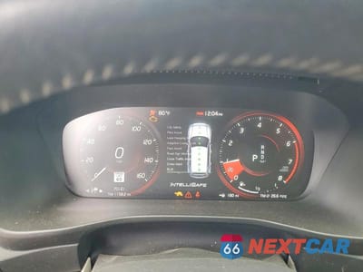 Zdjęcie 9 z 12 samochodu: 2019 VOLVO XC40 T5 MOMENTUM VIN:YV4162UK0K2110853 - miniatura