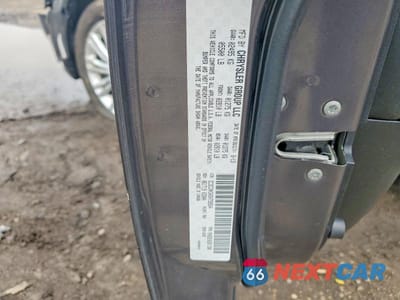 Zdjęcie 12 z 12 samochodu: 2013 CHRYSLER 300C VIN:2C3CCAKGXDH739564 - miniatura