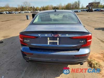 Zdjęcie 6 z 13 samochodu: 2019 VOLVO S60 T6 MOMENTUM VIN:7JRA22TK4KG005284 - miniatura