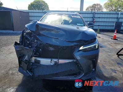 Piąte zdjęcie samochodu w środku: 2023 LEXUS NX 350 VIN:2T2GGCEZ7PC023144 - miniatura