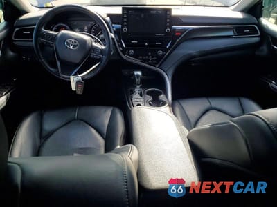 Zdjęcie 8 z 12 samochodu: 2021 TOYOTA CAMRY HYBRID XSE VIN:4T1K31AK3MU565584 - miniatura