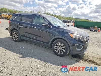 Czwarte zdjęcie samochodu z boku: 2017 KIA SORENTO LX VIN:5XYPG4A38HG212273 - miniatura