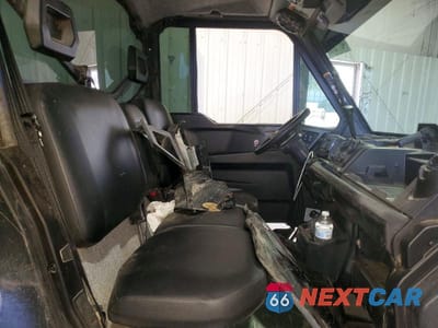 Piąte zdjęcie samochodu w środku: 2024 CAN-AM DEFENDER DPS CAB HD9 VIN:3JBUFAP46RK001094 - miniatura