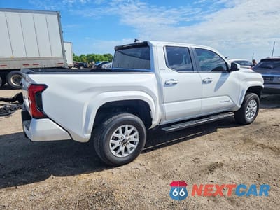 Trzecie zdjęcie samochodu z tyłu: 2024 TOYOTA TACOMA SR5 VIN:3TYLB5JN4RT047951 - miniatura