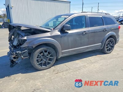 2017 DODGE JOURNEY SXT 3C4PDCBG3HT677511 - główne zdjęcie licytacji z USA - miniatura