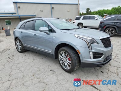 Czwarte zdjęcie samochodu z boku: 2025 CADILLAC XT5 SPORT VIN:1GYKNGRS8SZ113761 - miniatura