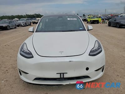 Piąte zdjęcie samochodu w środku: 2021 TESLA MODEL Y VIN:5YJYGDEE2MF279873 - miniatura