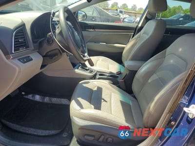 Zdjęcie 7 z 12 samochodu: 2017 HYUNDAI ELANTRA LIMITED VIN:5NPD84LF4HH010997 - miniatura
