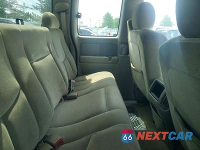 Zdjęcie 10 z 12 samochodu: 2003 GMC NEW SIERRA K1500 VIN:1GTEK19TX3E238111 - miniatura