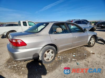 Trzecie zdjęcie samochodu z tyłu: 1999 HONDA ACCORD EX VIN:JHMCG5656XC022939 - miniatura