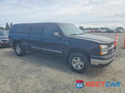 Czwarte zdjęcie samochodu z boku: 2004 CHEVROLET SILVERADO K1500 VIN:1GCEK19T94E155044 - miniatura