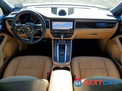 Zdjęcie 8 z 14 samochodu: 2019 PORSCHE MACAN VIN:WP1AA2A56KLB05827 - miniatura