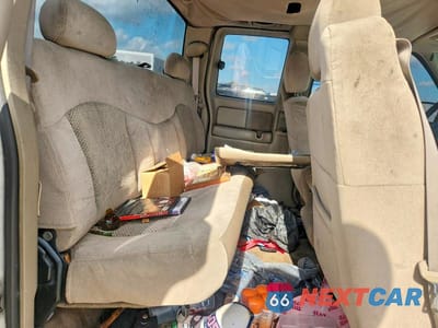 Zdjęcie 10 z 12 samochodu: 2001 CHEVROLET SILVERADO C1500 VIN:1GCEC19W51Z295734 - miniatura