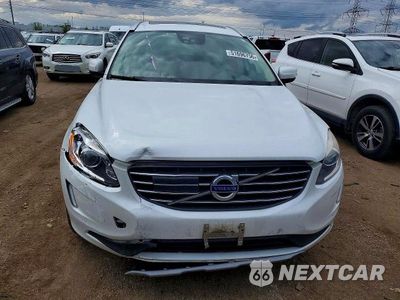 Piąte zdjęcie samochodu w środku: 2017 VOLVO XC60 T6 INSCRIPTION VIN:YV449MRU6H2136604 - miniatura