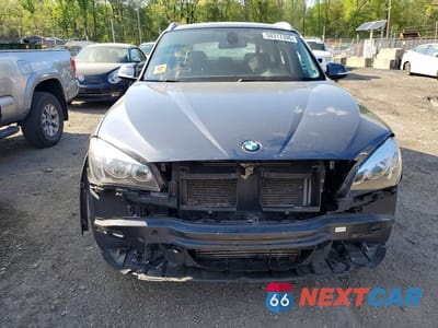 Piąte zdjęcie samochodu w środku: 2015 BMW X1 XDRIVE28I VIN:WBAVL1C56FVY34289 - miniatura