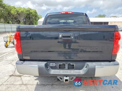 Zdjęcie 6 z 11 samochodu: 2014 TOYOTA TUNDRA CREWMAX SR5 VIN:5TFEY5F1XEX151082 - miniatura