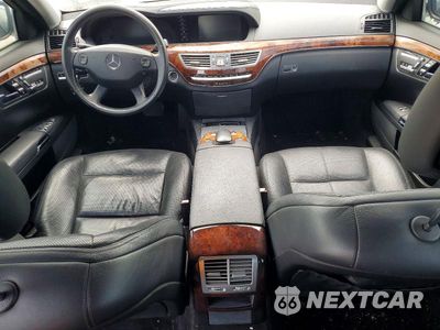 Zdjęcie 8 z 12 samochodu: 2014 MERZ 500-CLASS VIN:WDDNG86X88A196902 - miniatura