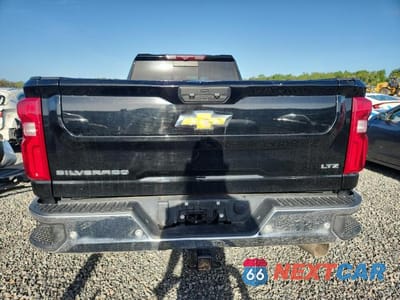 Zdjęcie 6 z 12 samochodu: 2024 CHEVROLET SILVERADO K3500 LTZ VIN:1GC4YUEY7RF161469 - miniatura