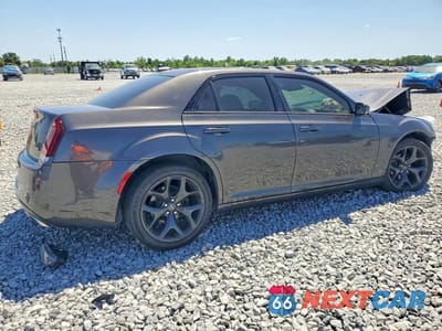 Trzecie zdjęcie samochodu z tyłu: 2021 CHRYSLER 300 S VIN:2C3CCABG4MH532796 - miniatura