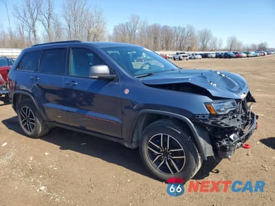Czwarte zdjęcie samochodu z boku: 2021 JEEP GRAND CHEROKEE TRAILHAWK VIN:1C4RJFLG1MC566642 - miniatura
