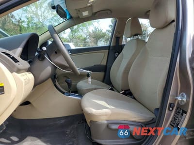 Zdjęcie 7 z 12 samochodu: 2012 HYUNDAI ACCENT GLS VIN:KMHCT4AE8CU063734 - miniatura