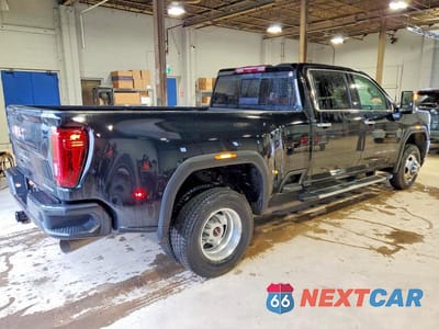 Trzecie zdjęcie samochodu z tyłu: 2023 GMC SIERRA K3500 DENALI VIN:1GT49WEYXPF166963 - miniatura