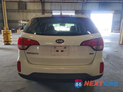 Zdjęcie 6 z 13 samochodu: 2014 KIA SORENTO LX VIN:5XYKT3A61EG515336 - miniatura