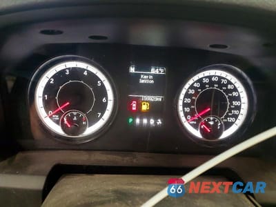 Zdjęcie 9 z 13 samochodu: 2018 RAM 3500 BIG HORN 4WD 6.4L V8 VIN:3C63R3DJ6JG214597 - miniatura